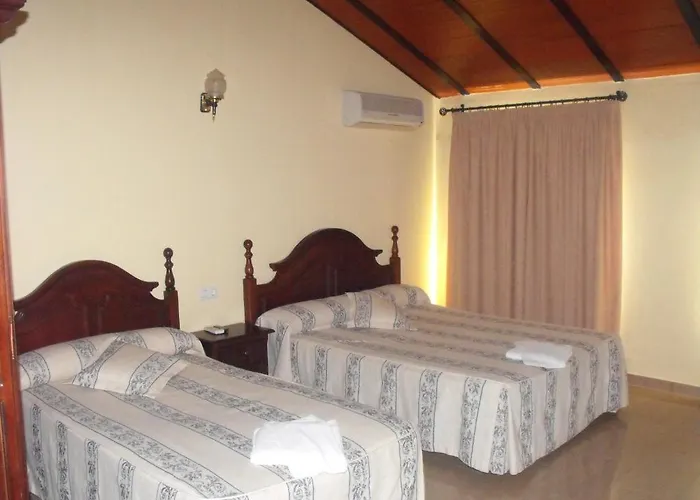 Hostal Nicol's Hotell 3*